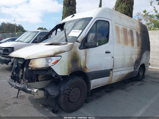 W1Y40BHY1NT118275 Mercedes-Benz Sprinter 2500 Standard Roof I4