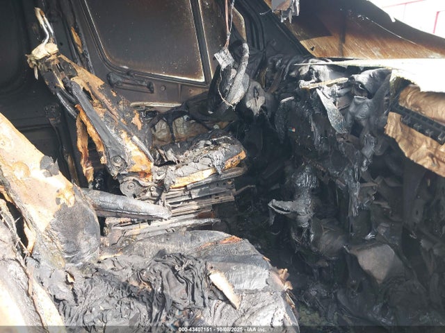 W1Y40BHY1NT118275 Mercedes-Benz Sprinter 2500 Standard Roof I4