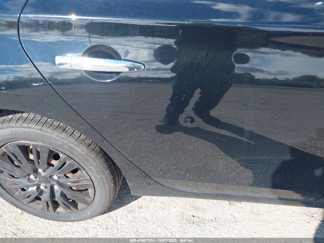 3N1AB7AP7GY262684 Nissan 2016