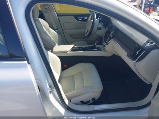 2021 VOLVO S60 7JR102FK3MG093197 Photo 4