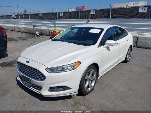 Ford 2015 2015 3FA6P0HD9FR161071 Image 2