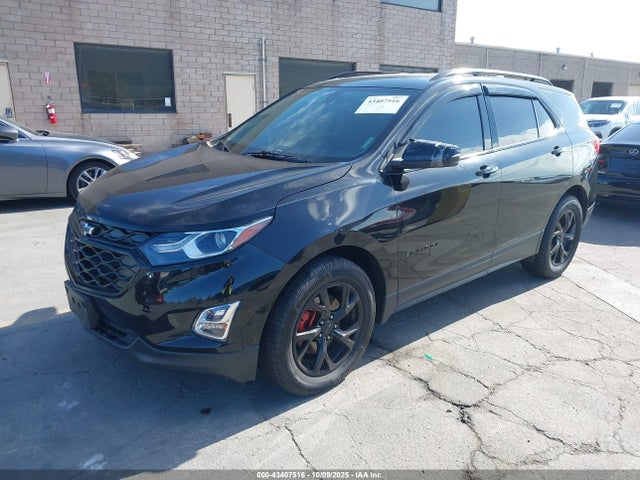 Chevrolet EQUINOX LT 2018 2GNAXKEXXJ6288496 Image 2