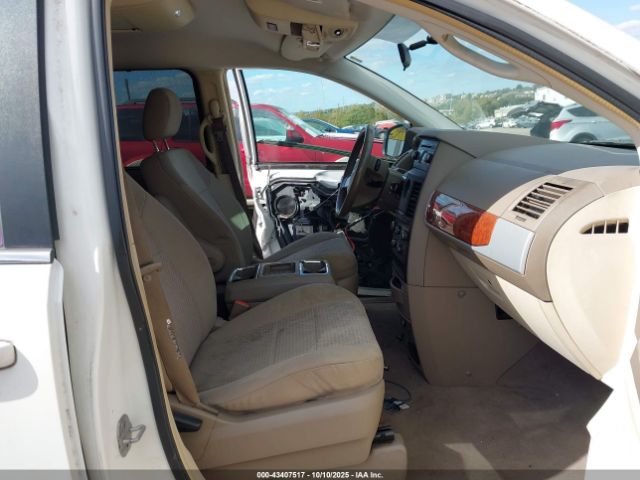 2008 CHRYSLER TOWN & COUNTRY 2A8HR54P68R121543 Photo 4