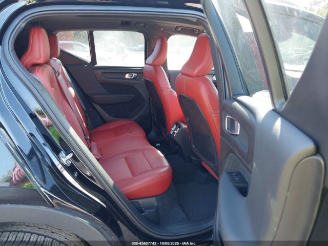 2021 VOLVO XC40 YV4AC2HL6M2571733 Photo 7