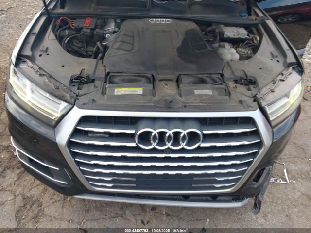 2019 AUDI Q7 WA1LAAF7XKD045845 Photo 9