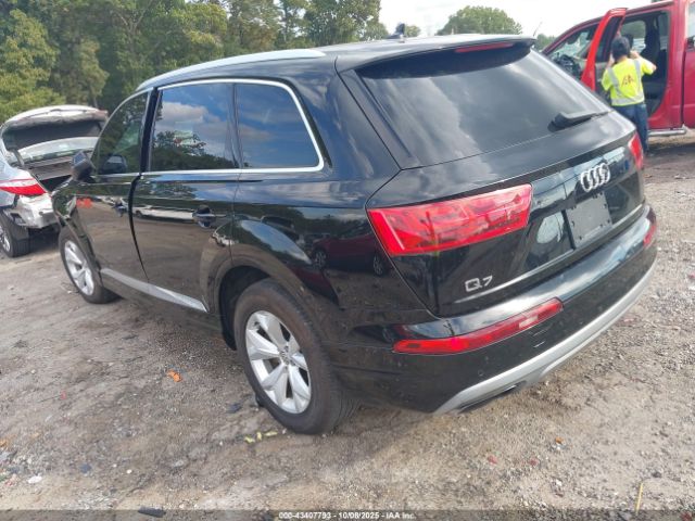 2019 AUDI Q7 WA1LAAF7XKD045845 Photo 2