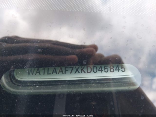 2019 AUDI Q7 WA1LAAF7XKD045845 Photo 8