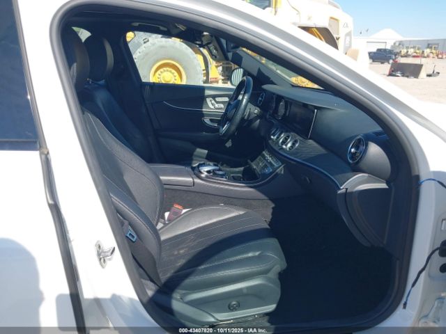 2019 MERCEDES-BENZ E 300 WDDZF4JB6KA600361 Photo 4