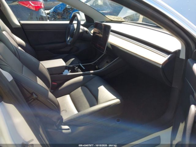 2020 TESLA MODEL 3 5YJ3E1EA4LF645407 Photo 4