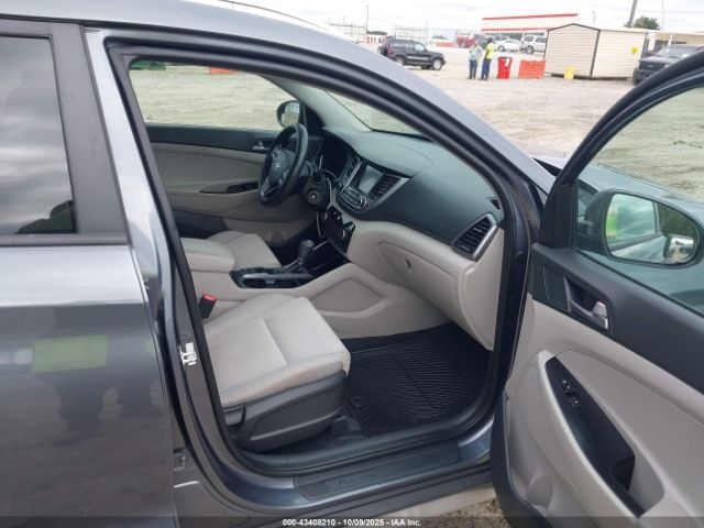 2018 HYUNDAI TUCSON KM8J33A4XJU597484 Photo 4