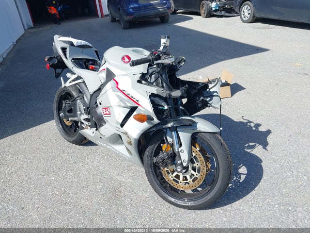 Продажа на аукционе авто 2026 Honda Cbr600 Rr, vin: JH2PC40H7TK300220, номер лота: 43408213