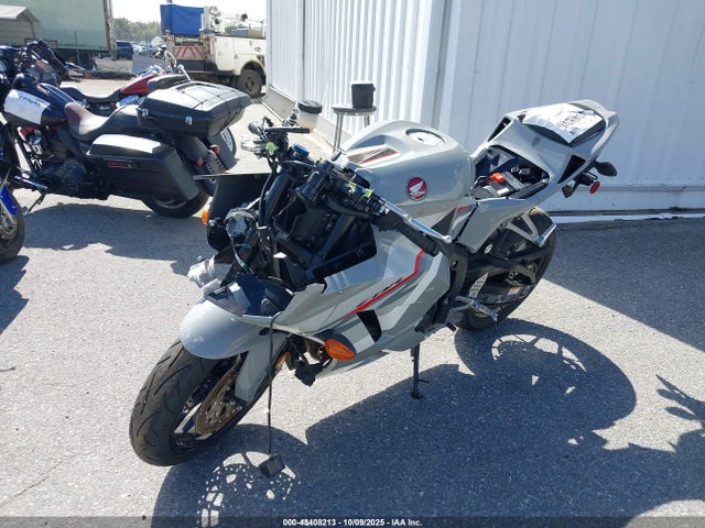Продажа на аукционе авто 2026 Honda Cbr600 Rr, vin: JH2PC40H7TK300220, номер лота: 43408213