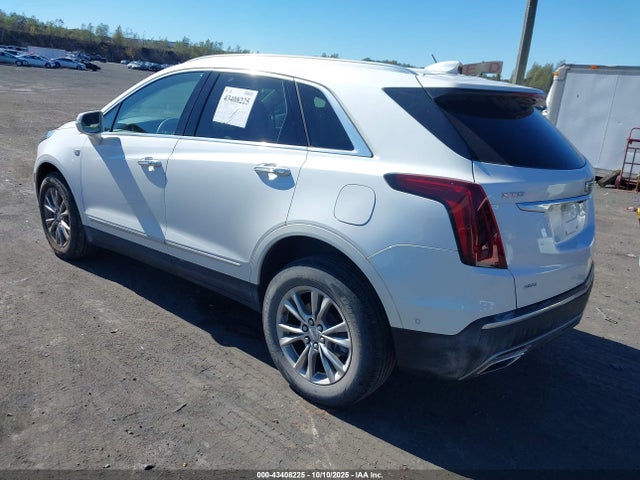 2020 CADILLAC XT5 1GYKNDRS6LZ144863 Photo 2