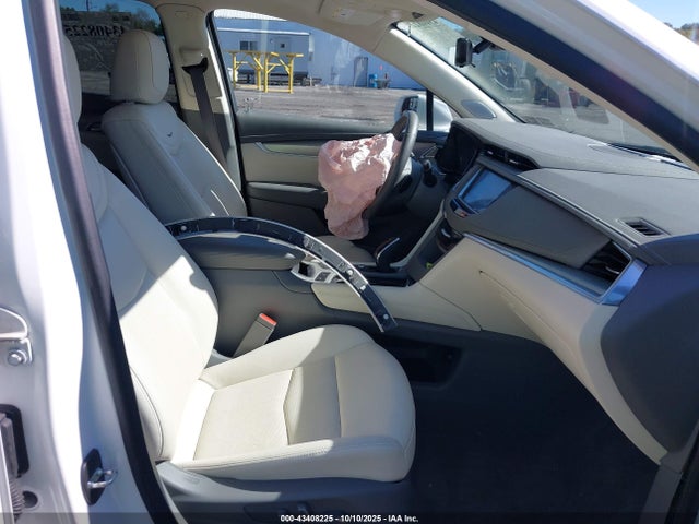 2020 CADILLAC XT5 1GYKNDRS6LZ144863 Photo 4