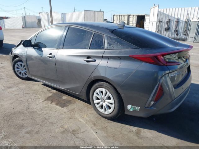 2017 TOYOTA PRIUS PRIME JTDKARFP9H3044605 Photo 2