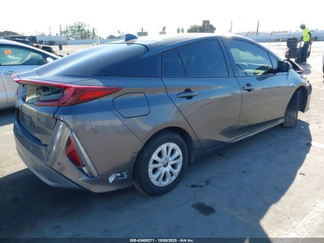 2017 TOYOTA PRIUS PRIME JTDKARFP9H3044605 Photo 3