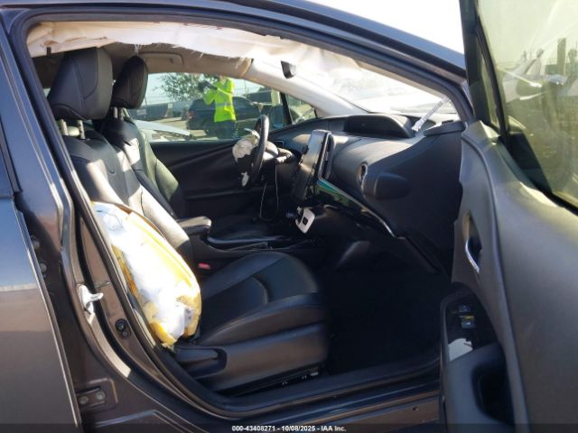 2017 TOYOTA PRIUS PRIME JTDKARFP9H3044605 Photo 4