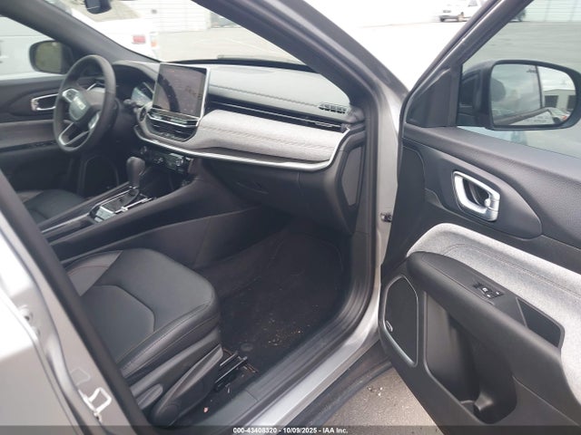 2023 JEEP COMPASS 3C4NJDFN7PT573391 Photo 4