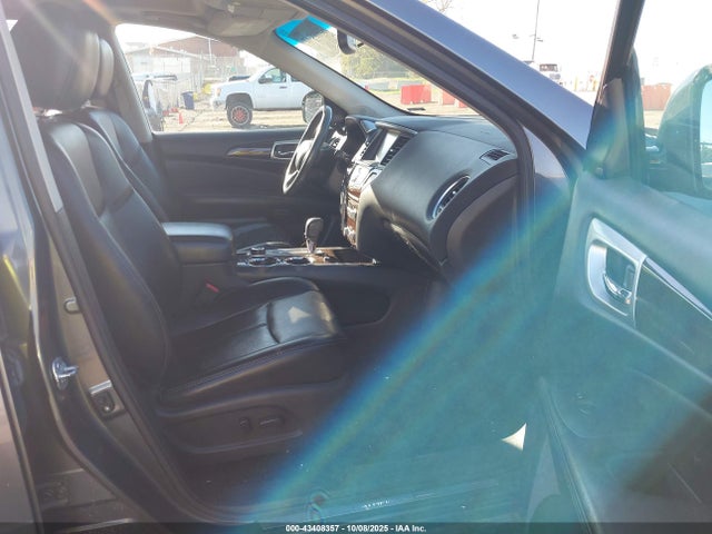 5N1AR2MMXFC722808 Nissan Pathfinder