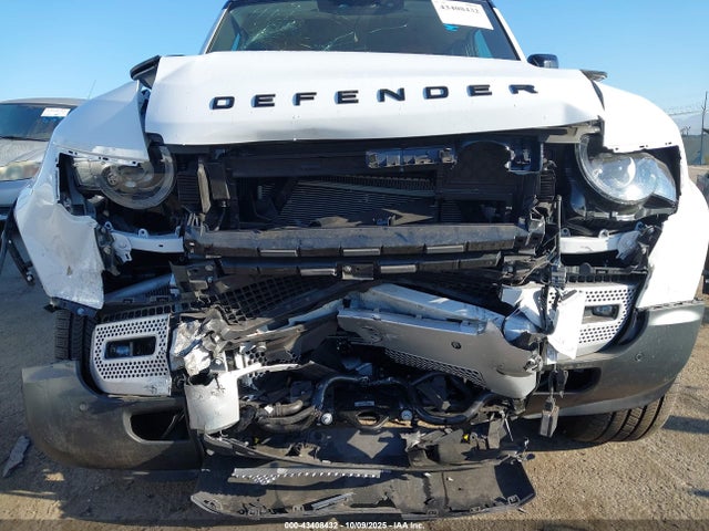 SALEJ7EX7R2343223 Land Rover Defender 110 P300