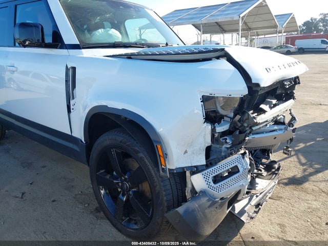 SALEJ7EX7R2343223 Land Rover Defender 110 P300
