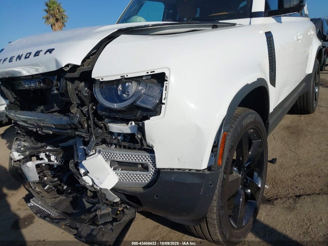 SALEJ7EX7R2343223 Land Rover Defender 110 P300