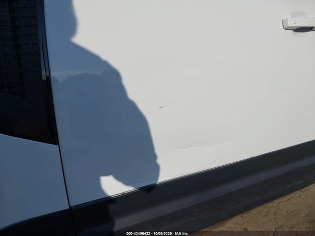 SALEJ7EX7R2343223 Land Rover Defender 110 P300