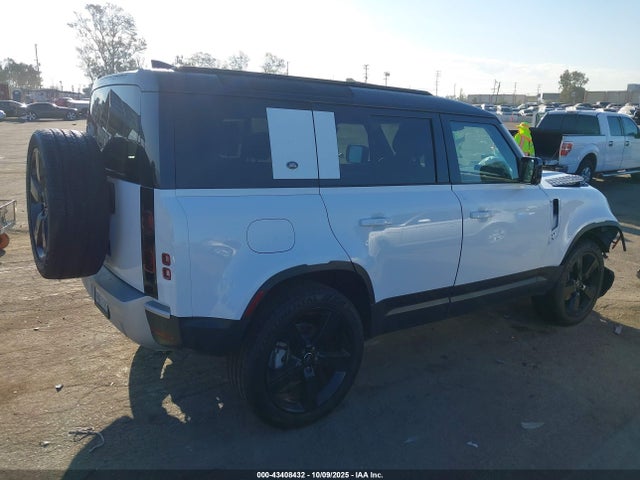 SALEJ7EX7R2343223 Land Rover Defender 110 P300