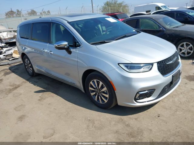 2023 CHRYSLER PACIFICA HYBRID 2C4RC1S72PR572976