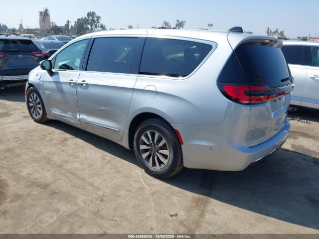 2023 CHRYSLER PACIFICA HYBRID 2C4RC1S72PR572976 Photo 2