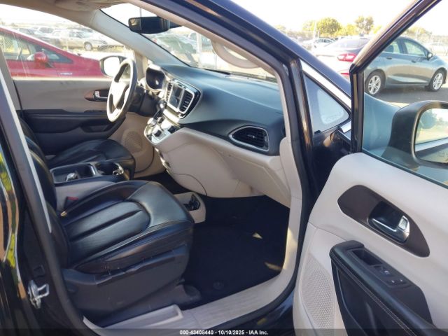 2020 CHRYSLER VOYAGER 2C4RC1DG4LR156595 Photo 4