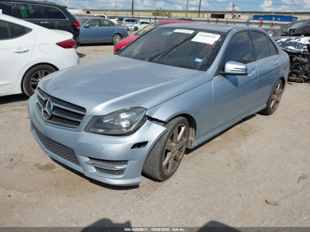 2014 MERCEDES-BENZ C 250 WDDGF4HB4EG245351 Photo 1