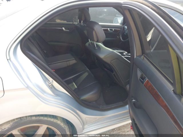2014 MERCEDES-BENZ C 250 WDDGF4HB4EG245351 Photo 7