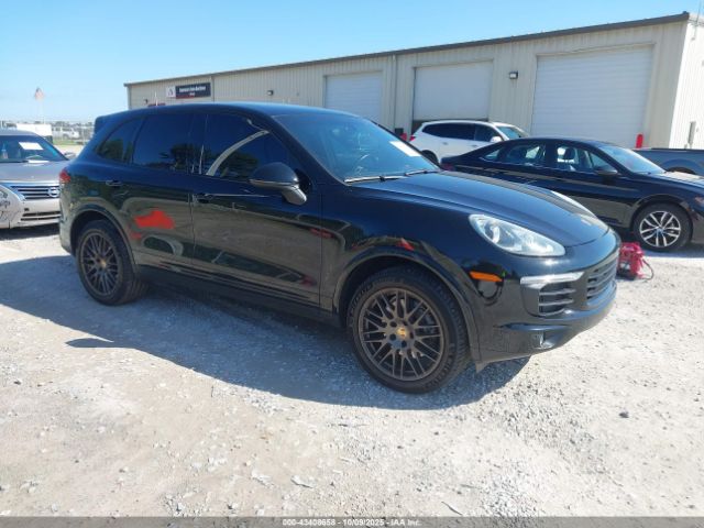 2017 PORSCHE CAYENNE WP1AA2A24HKA82438
