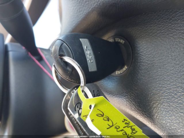 2015 JEEP CHEROKEE 1C4PJMCS8FW686102 Photo 10