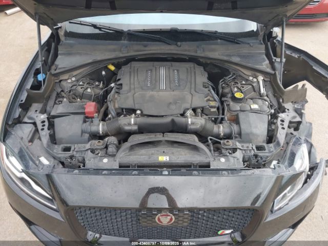 2020 JAGUAR F-PACE SADCM2FV2LA629603 Photo 9