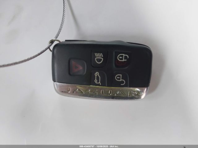 2020 JAGUAR F-PACE SADCM2FV2LA629603 Photo 10