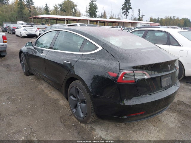 2018 TESLA MODEL 3 5YJ3E1EA4JF172606 Photo 2