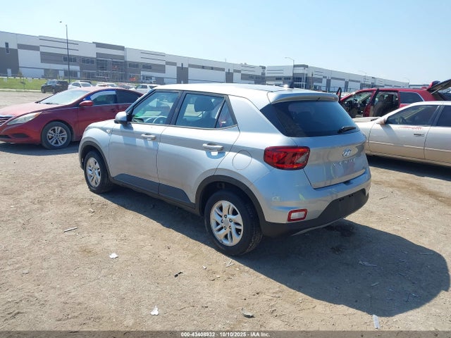 2021 HYUNDAI VENUE KMHRB8A30MU065904 Photo 2