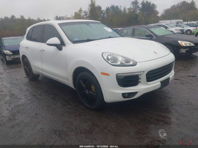 2016 PORSCHE CAYENNE WP1AB2A26GLA93382 Photo 0