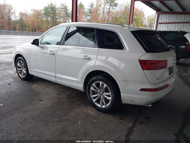 2018 AUDI Q7 WA1LAAF76JD018639 Photo 2