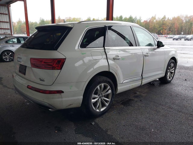 2018 AUDI Q7 WA1LAAF76JD018639 Photo 3