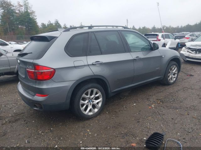 2011 BMW X5 5UXZV4C56BL400605 Photo 3