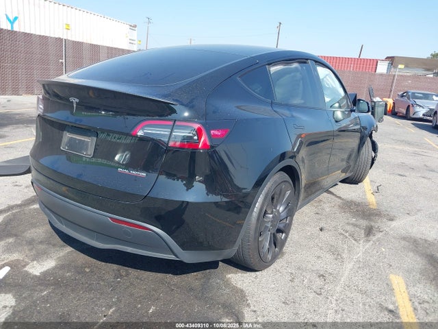 2023 TESLA MODEL Y 7SAYGDEF6PF794665 Photo 3