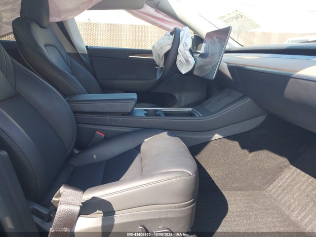 2023 TESLA MODEL Y 7SAYGDEF6PF794665 Photo 4