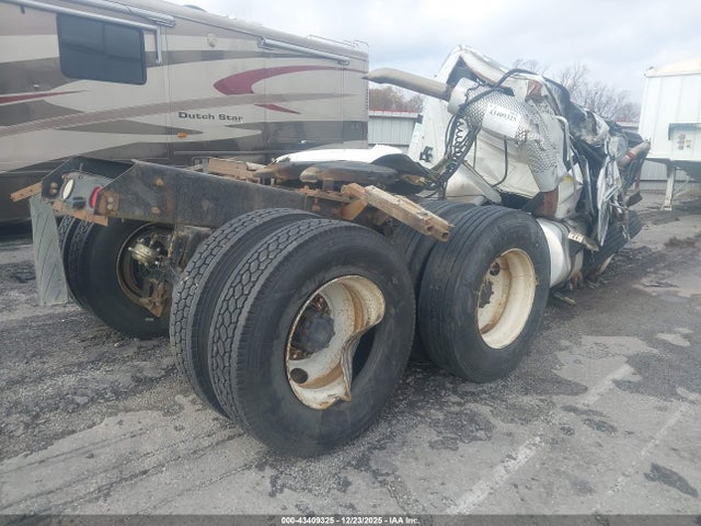 43409325 :رقم المزاد ، 1M2AA12Y6RW038543 vin ، 1994 Mack 600 Ch600 مزاد بيع