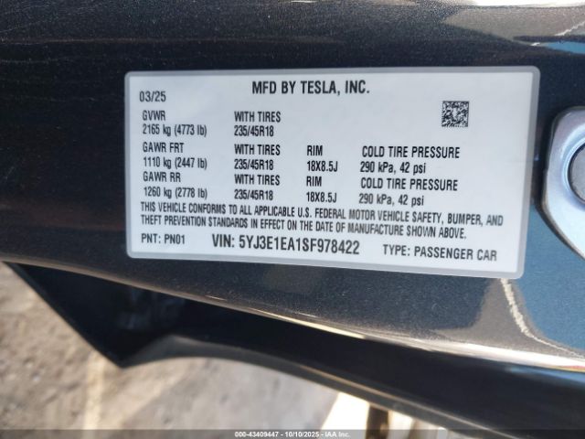 2025 TESLA MODEL 3 5YJ3E1EA1SF978422 Photo 8