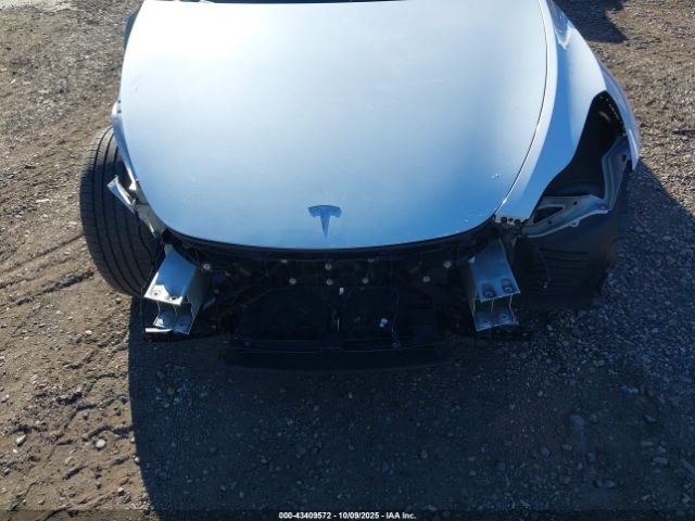2024 TESLA MODEL Y 7SAYGDEFXRA266725 Photo 5
