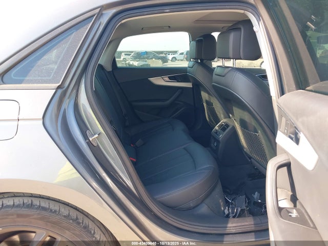 2017 AUDI A4 WAUKMAF48HN053506 Photo 7