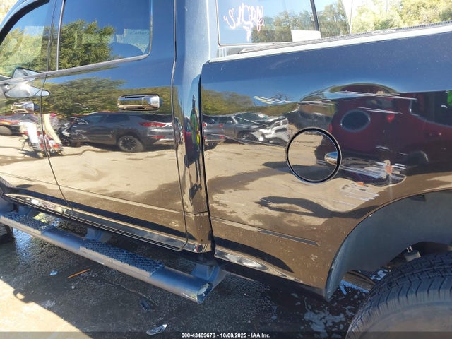 43409678 :رقم المزاد ، 1C6RR7TT2JS176542 vin ، 2018 Ram 1500 Slt مزاد بيع